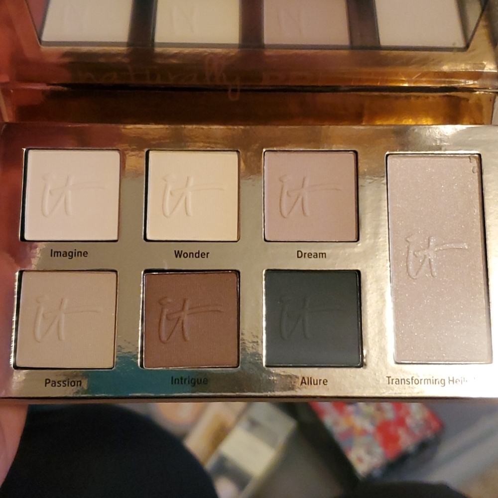 NIB Beauty Bundle - Picture 3 of 4